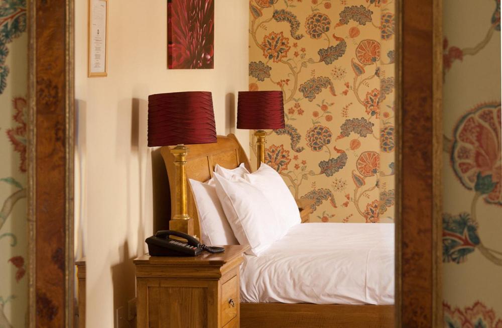 The Thomas Paine Hotel Thetford Exteriör bild