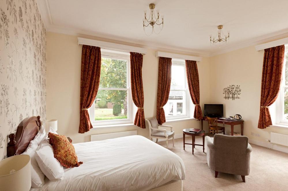 The Thomas Paine Hotel Thetford Exteriör bild